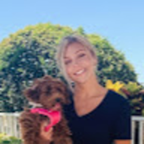 Meet your Posher, Erica - Picture 1 of 1